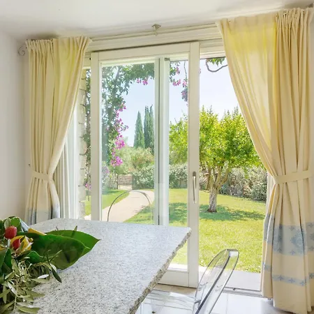 Ulivo Con Piscina E Giardino Privato A 500 Mt Dal Mare *
