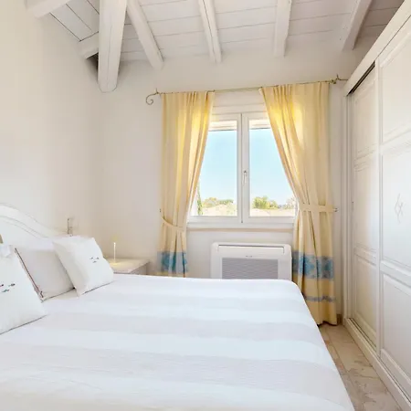 Ulivo Con Piscina E Giardino Privato A 500 Mt Dal Mare Вилла *