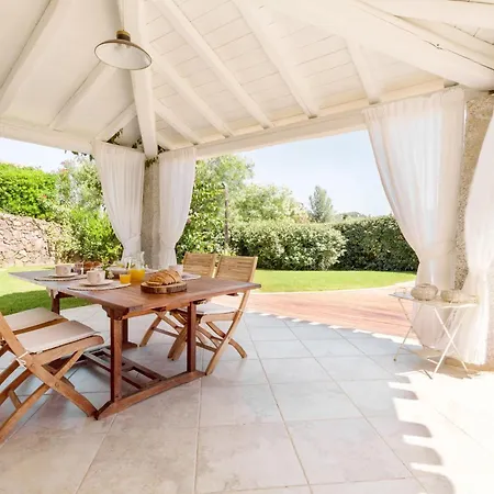 Ulivo Con Piscina E Giardino Privato A 500 Mt Dal Mare