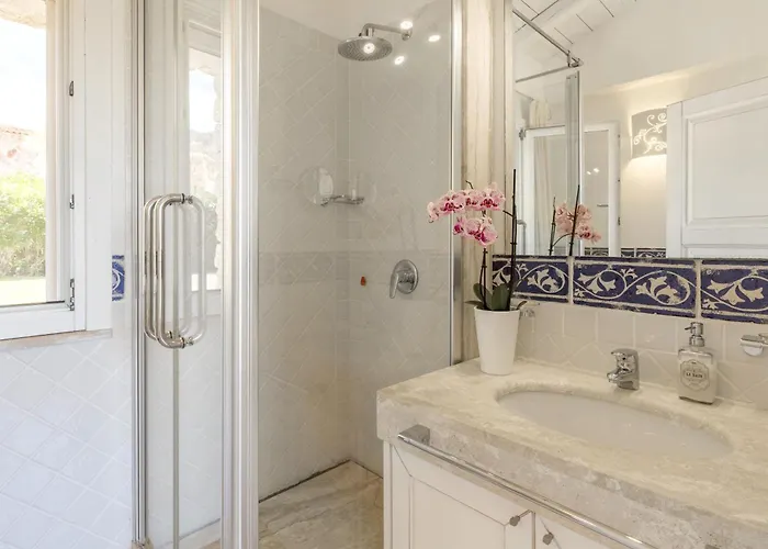 Ulivo Con Piscina E Giardino Privato A 500 Mt Dal Mare