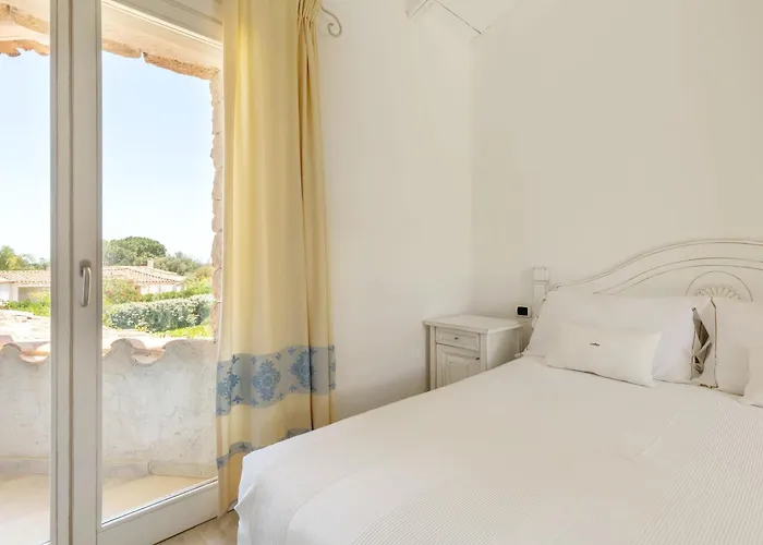 Ulivo Con Piscina E Giardino Privato A 500 Mt Dal Mare Villa