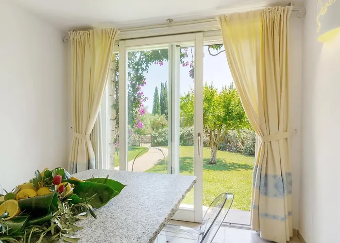 Ulivo Con Piscina E Giardino Privato A 500 Mt Dal Mare *