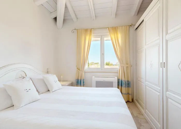 Ulivo Con Piscina E Giardino Privato A 500 Mt Dal Mare Вилла *