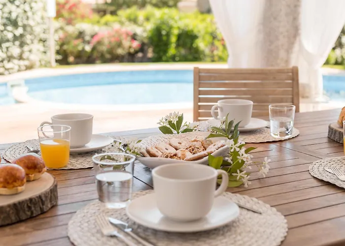 Ulivo Con Piscina E Giardino Privato A 500 Mt Dal Mare Вилла Кастиадас